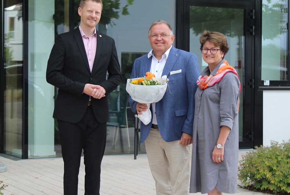 Neue Leitung